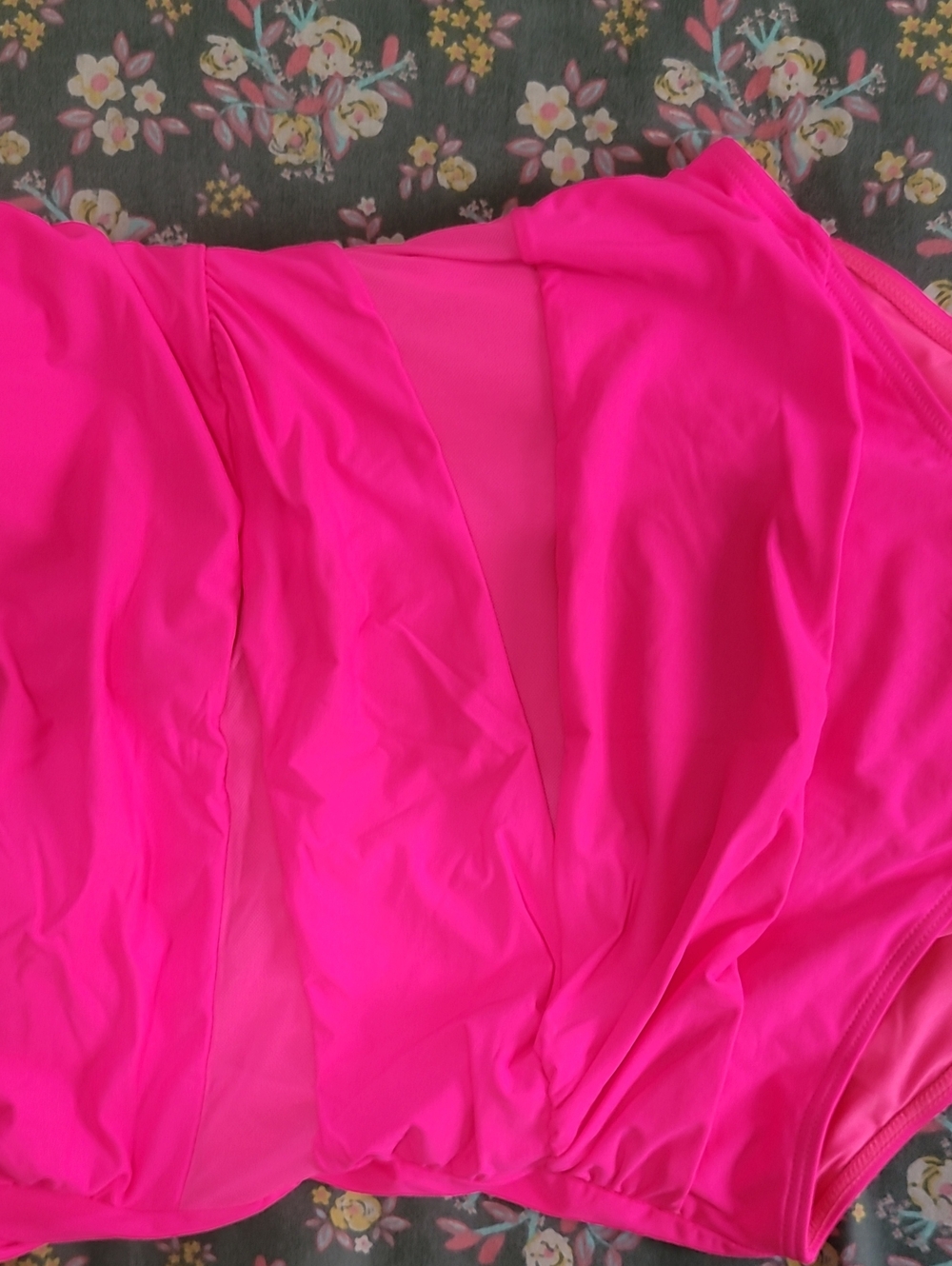 Swimsuit - Picture 2 of 3